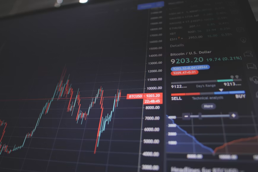 Identifying the Next Crypto to Explode: Assessing BlockDAG, NEAR Protocol, Chainlink, & BNB