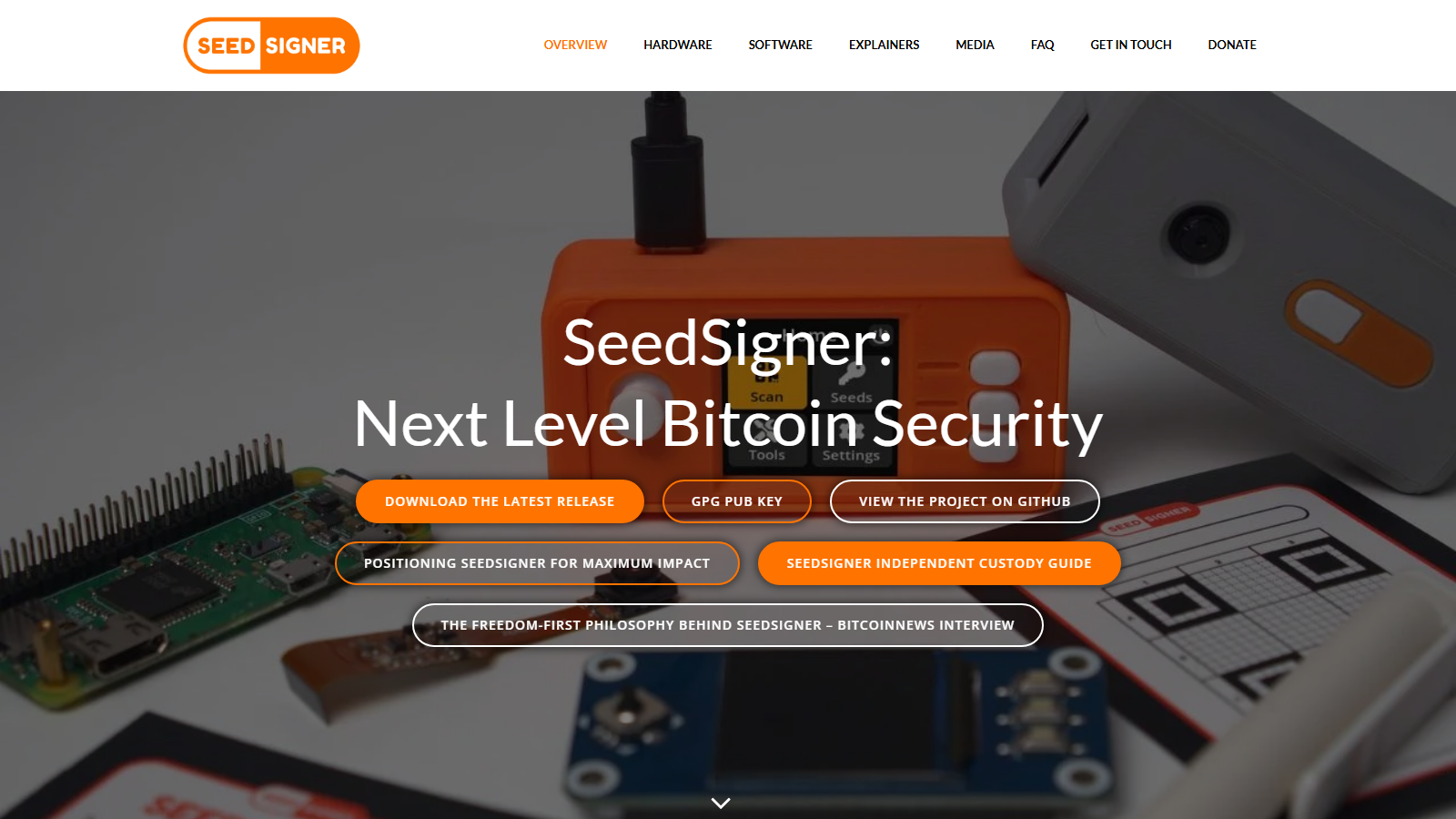 Bitcoin Hardware Wallet Security Comparison: Signing and Recovery Workflows